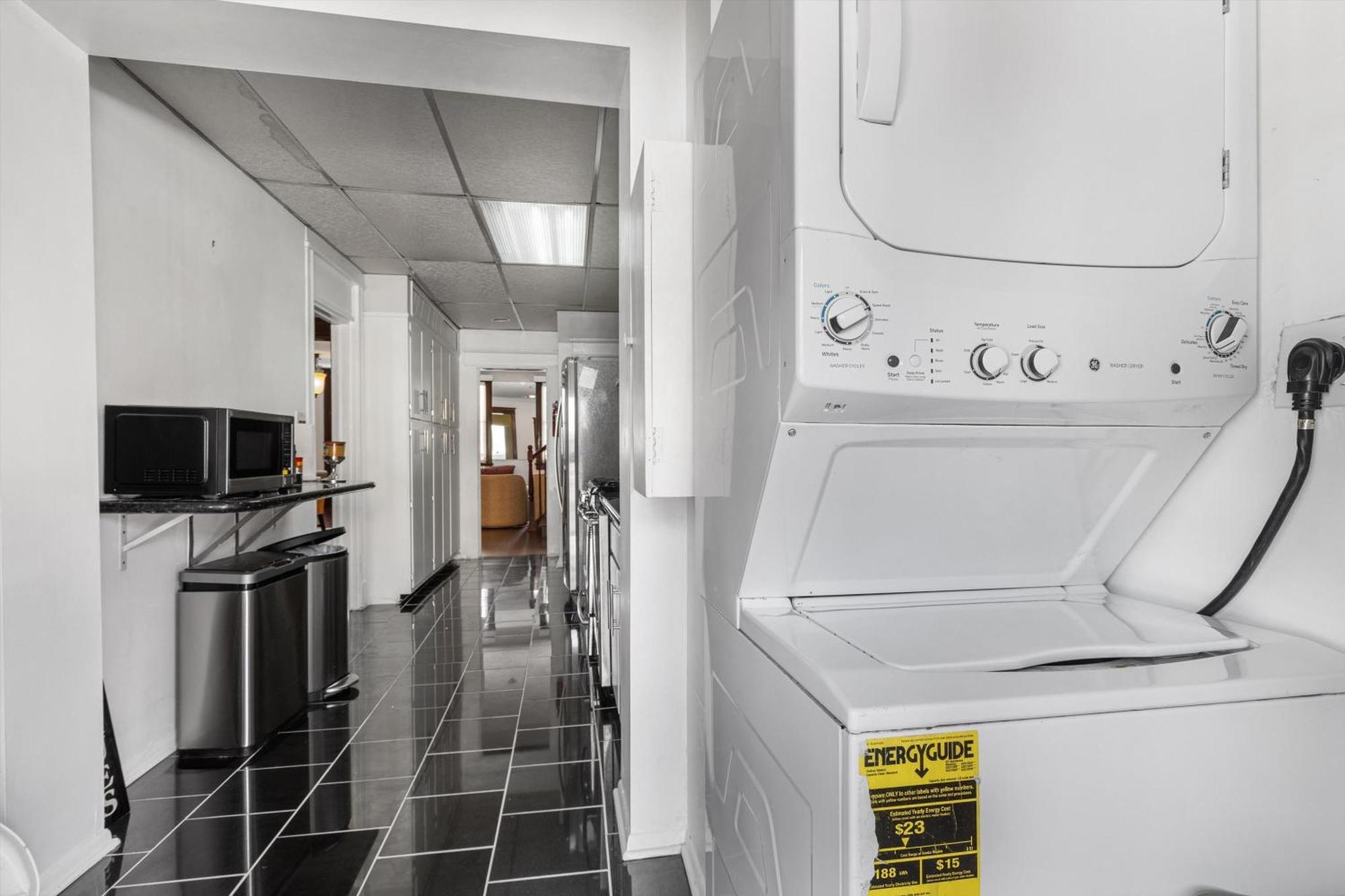 Family & Group Trips To Dc - 4-br Close To Metro Holiday home